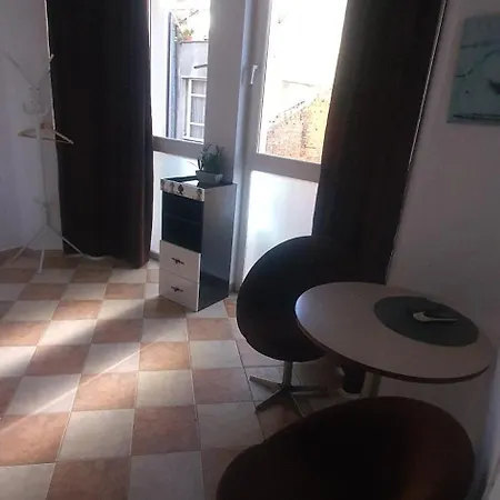 паи хост بلوفديف