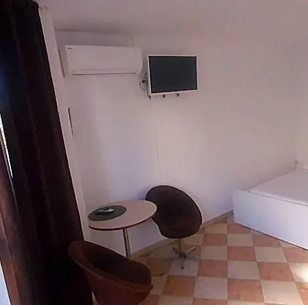 Hostel паи хост