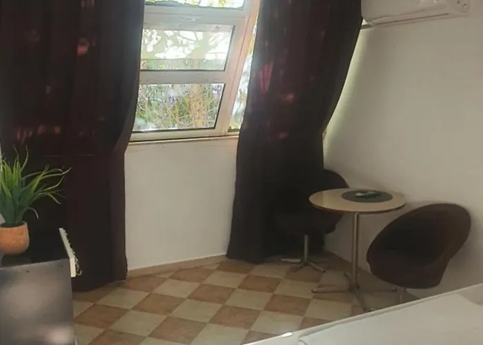 паи хост Hostal